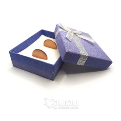 Gray-purple box with a silver bow